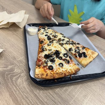 New York Pizza - Pizza Near Me - Mountain View, California