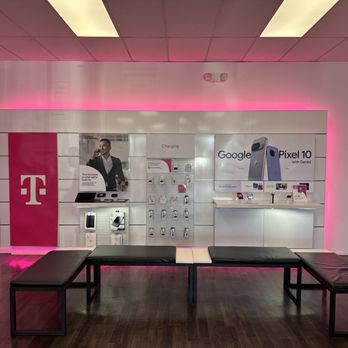 T-Mobile - Mobile Phones Near Me - Reseda, California T-Mobile - Mobile Phones Near Me - Reseda, California
