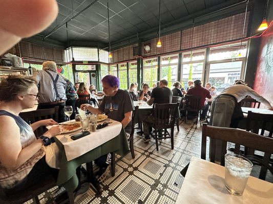 The Cherry Tomato by null