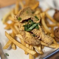 The White Alligator - Fried Catfish, very good!