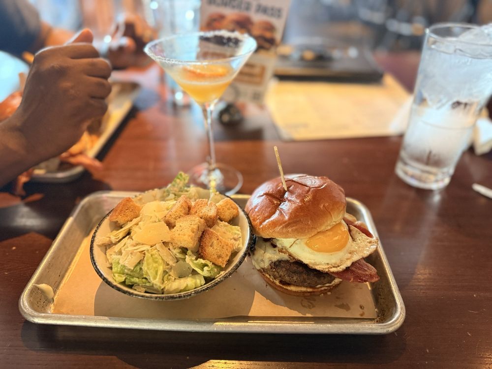 Bar Louie - The Promenade at Downey