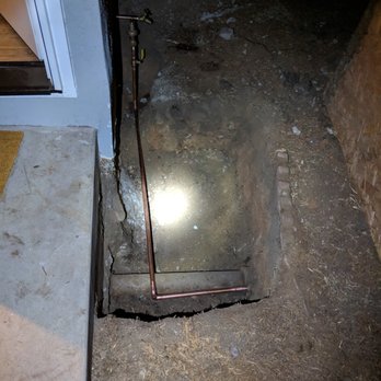 Plumbing Tree - Day 2: Finding the sewage line in the front of the house. (my soil in our property is tightly compacted and a "B" to dig.) - Plumbing Near Me - San Diego, California Plumbing Tree - Day 2: Finding the sewage line in the front of the house. (my soil in our property is tightly compacted and a "B" to dig.) - Plumbing Near Me - San Diego, California