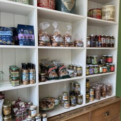 Lancaster Gift Box - Lancaster Gift Box-stocked with gourmet Pennsylvania pretzels, pickles, honey & artisan snacks from over 100 local PA makers.