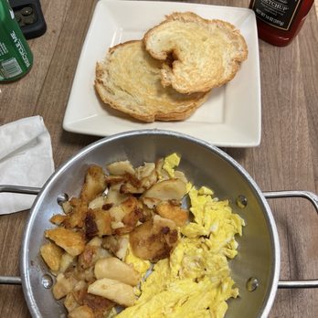 The Pantry - Breakfast & Brunch Near Me - Lancaster, Pennsylvania