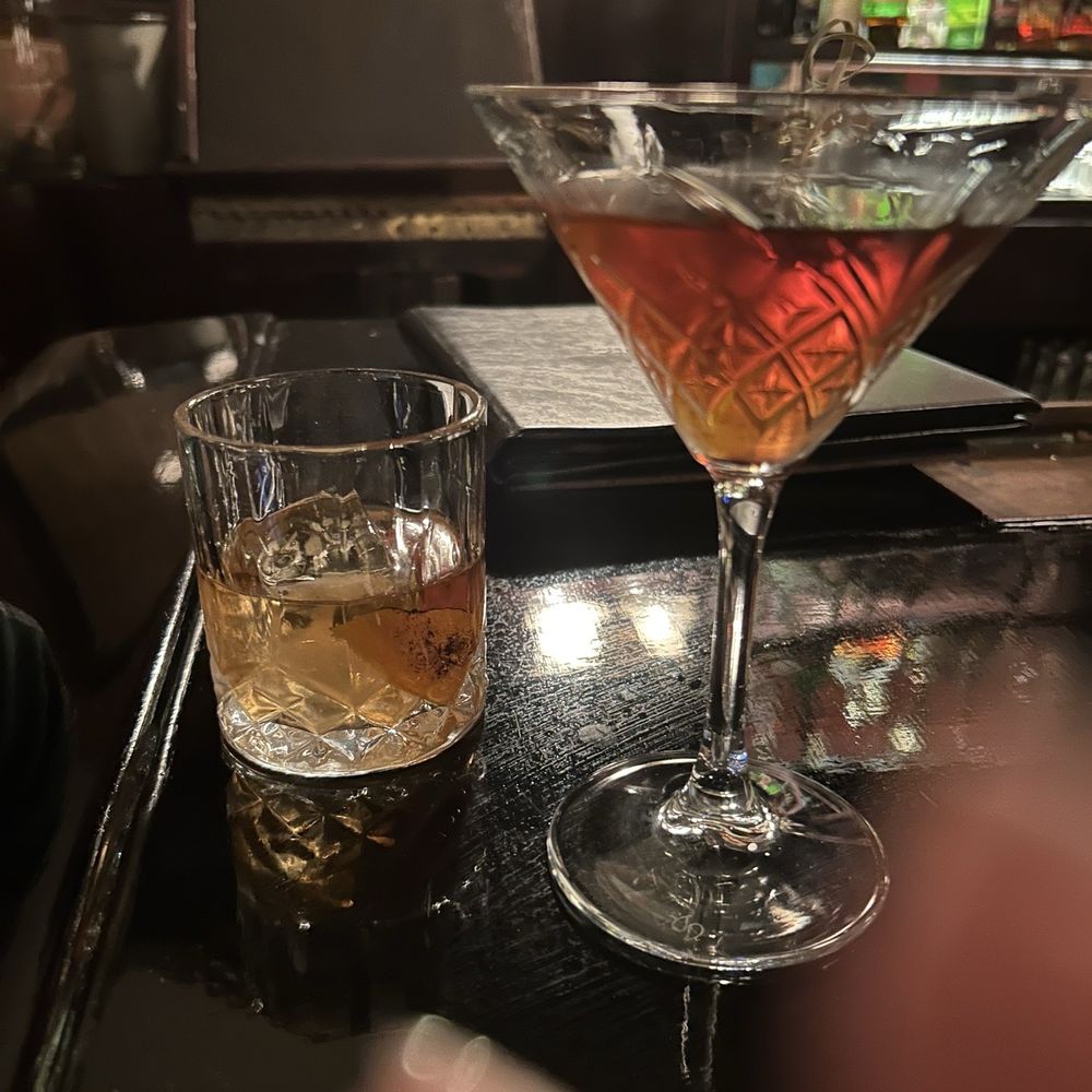 Circa 1922 - Manhattan and Old Fashion - Tapas Bars Near Me - Wilmington, North Carolina Circa 1922 - Manhattan and Old Fashion - Tapas Bars Near Me - Wilmington, North Carolina
