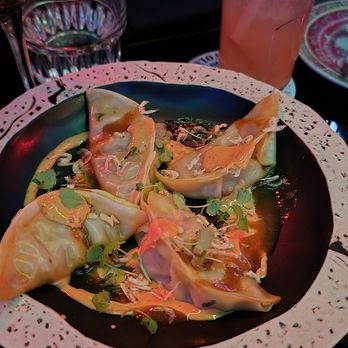 Salmón Gurú - Cocktail Bars Near Me - Madrid, M