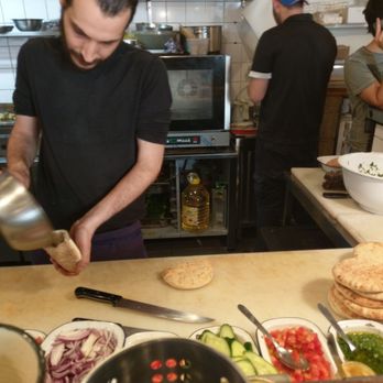 Miznon - July 2 2018. - Middle Eastern Near Me - Paris, 75