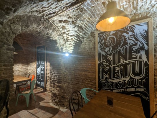 Brew Wild Pizza Bar by null