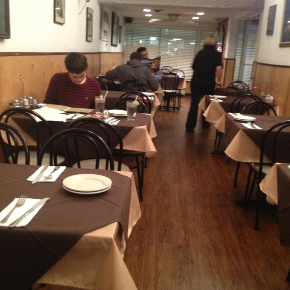 Ferraro1061 - Inside - Italian Near Me - Edison, New Jersey Ferraro1061 - Inside - Italian Near Me - Edison, New Jersey