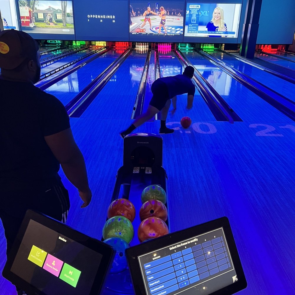 Main Event Alpharetta - Bowling lanes - American Near Me - Alpharetta, Georgia Main Event Alpharetta - Bowling lanes - American Near Me - Alpharetta, Georgia