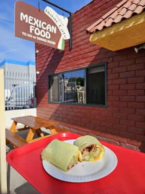 Famous Isaac's Cafe by null