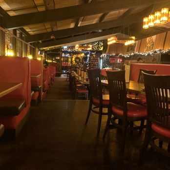 Nick's Steakhouse & Pizza - Dining room - Pizza Near Me - Calgary, Alberta Nick's Steakhouse & Pizza - Dining room - Pizza Near Me - Calgary, Alberta
