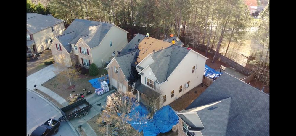 Slide of DRONEVIEW ROOFING