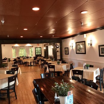 Sweetwater Cuisine - Dining room - Caterers Near Me - Virginia Beach, Virginia Sweetwater Cuisine - Dining room - Caterers Near Me - Virginia Beach, Virginia