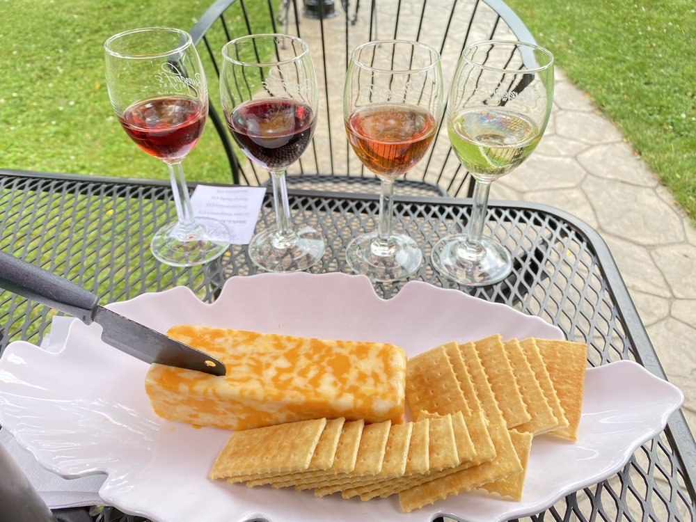 Burgdorf's Winery - vineyard in Webberville, MI