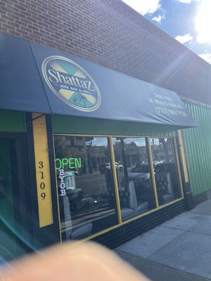 SHATTAZ JERK BAR & GRILL by null