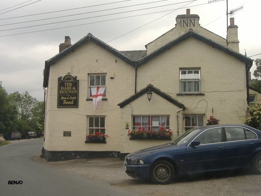 Hare & Hounds by null