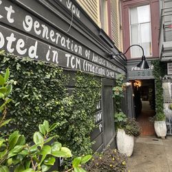 Herbal Bar at Redmint - Entrance from street view