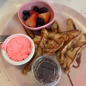 Taquero Mucho - French toast - Mexican Near Me - Austin, Texas Taquero Mucho - French toast - Mexican Near Me - Austin, Texas