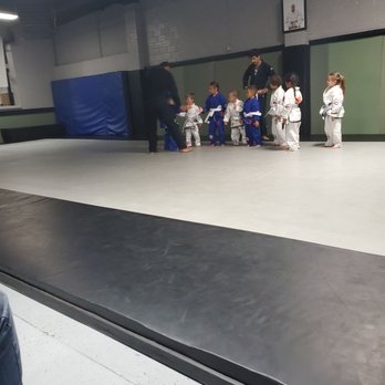 Merced Mixed Martial Arts Academy - Brazilian Jiu Jitsu - Muay Thai Near Me - Merced, California Merced Mixed Martial Arts Academy - Brazilian Jiu Jitsu - Muay Thai Near Me - Merced, California
