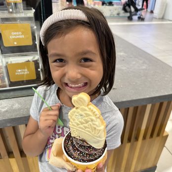 Somisomi - Bribris favorite! Cookies and cream with nutella and extra nutella fillings! - Desserts Near Me - Torrance, California Somisomi - Bribris favorite! Cookies and cream with nutella and extra nutella fillings! - Desserts Near Me - Torrance, California
