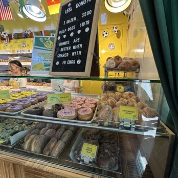 Lee's Donuts - Donuts Near Me - Vancouver, British Columbia