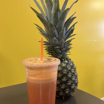 Lillys Juice Bar - Photo after already enjoying it! Custom juice using the extractor! Delicious! - Juice Bars & Smoothies Near Me - Cudahy, California Lillys Juice Bar - Photo after already enjoying it! Custom juice using the extractor! Delicious! - Juice Bars & Smoothies Near Me - Cudahy, California