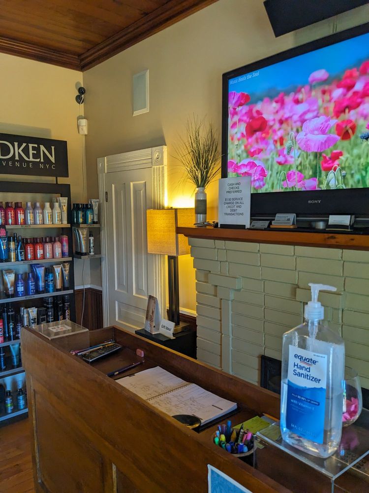 TRANSFORMATIONS SALON Updated October 2024 21 Photos 8165 Broad St, Rural Hall, North