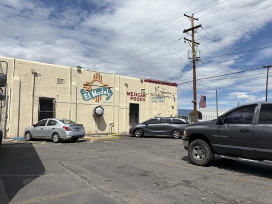 El Modelo Mexican Foods by null