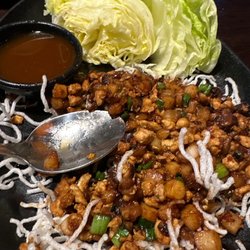 P.F. Chang's - Chicken, lettuce, Chang 's Chicken Lettuce Wraps