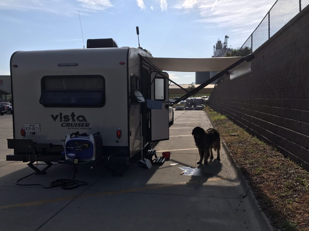 Food from Hy-Vee Fast & Fresh