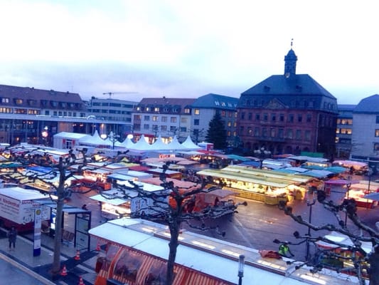 Wochenmarkt Hanau by null
