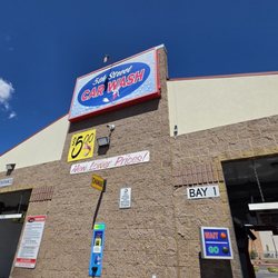 5th St Car Wash - Quick rinse.