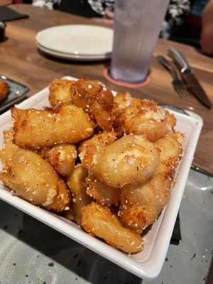 Gilroy's Kitchen + Pub + Patio by null