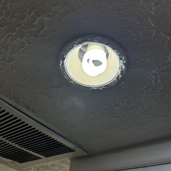 Quality Inn - Exposed light with some type of crud around it. - Hotels Near Me - Washington, Utah Quality Inn - Exposed light with some type of crud around it. - Hotels Near Me - Washington, Utah