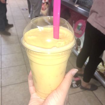 La Michoacana Premium - Yogurt and fruit - Desserts Near Me - Berwyn, Illinois