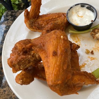 Chartres House - Buffalo Wings - Beer Bar Near Me - New Orleans, Louisiana