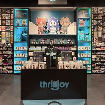 Hot Topic - Thrilljoy experience in Hot Topic - Women's Clothing Near Me - Glendale, California