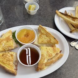 Henry's Restaurant - Monte Cristo sandwich!