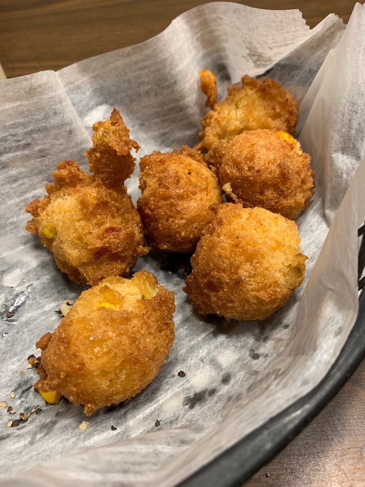 CATFISH CABIN Updated October 2024 21 Photos & 52 Reviews 906 US