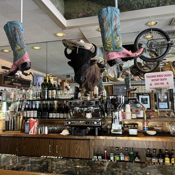 Buck's - Bar Area - American Near Me - Woodside, California