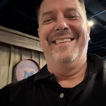 Big Bear Bar & Grill - This is John, our Server, he went above and beyond, kept us laughing! So efficient! - Bars Near Me - Ellijay, Georgia