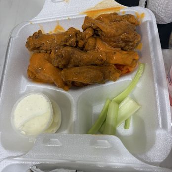 Chex Grill and Wings - Chicken Wings Near Me - Charlotte, North Carolina