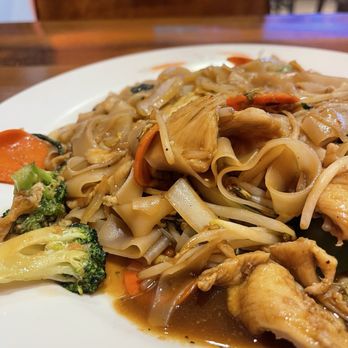 Baan Phad Thai - ND7. Drunken Noodle - Thai Near Me - Belleville, Michigan Baan Phad Thai - ND7. Drunken Noodle - Thai Near Me - Belleville, Michigan