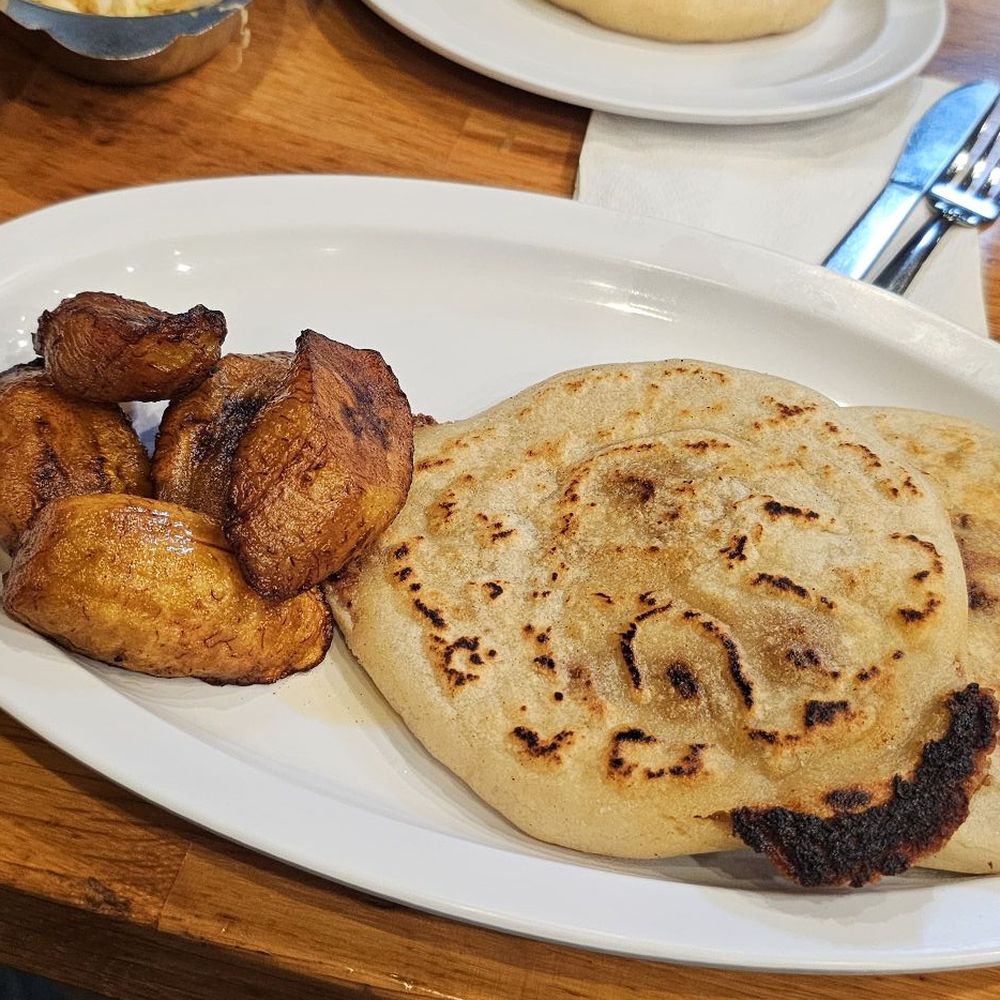 Los Chorros - Order special 2 popusas + fried banana~ ($12) " revuelta" better than the chicharron with beans. Popusas aren't oily just the right taste - Salvadoran Near Me - Inglewood, California Los Chorros - Order special 2 popusas + fried banana~ ($12) " revuelta" better than the chicharron with beans. Popusas aren't oily just the right taste - Salvadoran Near Me - Inglewood, California