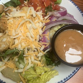 Red Lobster - Side salad with mango pineapple vinaigrette - Seafood Near Me - Tacoma, Washington