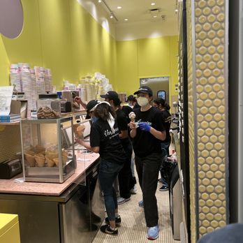 Van Leeuwen Ice Cream - Mess inside! - Ice Cream & Frozen Yogurt Near Me - New York, New York Van Leeuwen Ice Cream - Mess inside! - Ice Cream & Frozen Yogurt Near Me - New York, New York