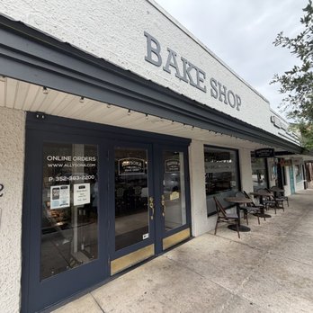 Allyson A Bake Shop - Outside - Bakeries Near Me - Mount Dora, Florida