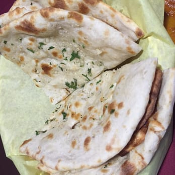 India Garden - Garlic naan: so chewy and the garlic isn't too overpowering~ - Indian Near Me - Pleasanton, California