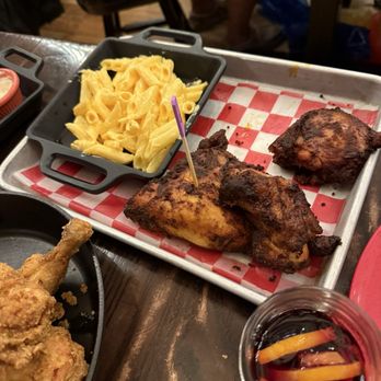 Hoop-Dee-Doo Musical Revue - Gluten free Mac and Cheese w/chicken - Performing Arts Near Me - Lake Buena Vista, Florida Hoop-Dee-Doo Musical Revue - Gluten free Mac and Cheese w/chicken - Performing Arts Near Me - Lake Buena Vista, Florida